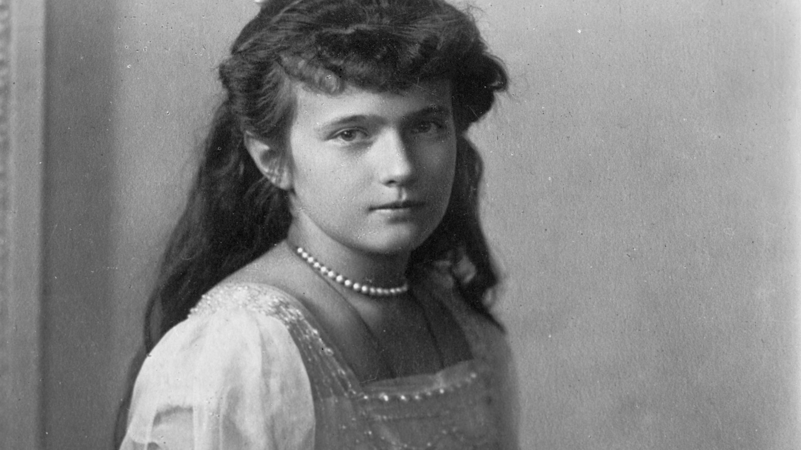 Anastasia oli Venäjän keisari Nikolain nuorin tytär, joka oli syntynyt 18.6.1901 ja kuoli 18.7.1918, kun koko tsaariperhe murhattiin.