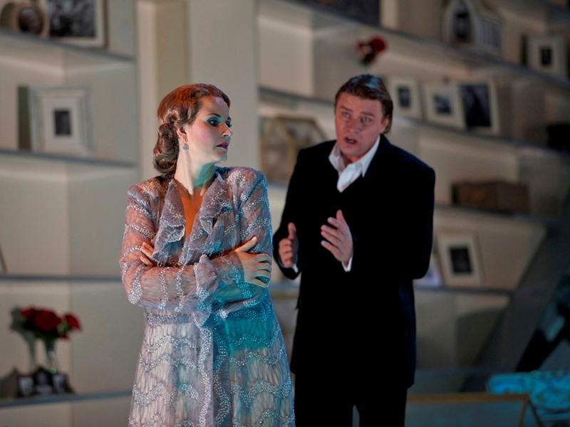 Kuvassa Camilla Nylund, Klaus Florian Vogt. Kuvaaja Stefan Bremer. Erich Wolfgang Korngold: Die tote Stadt