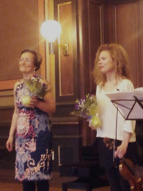 Tuija Hakkila ja Minna Pensola