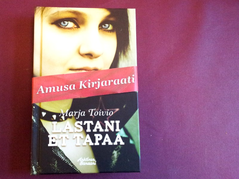 Marja Toivio, Lastani et tapaa. Kuva: Arktinen banaani.