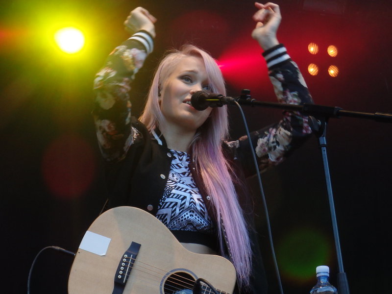 Serena Pop & Rock, Sanni