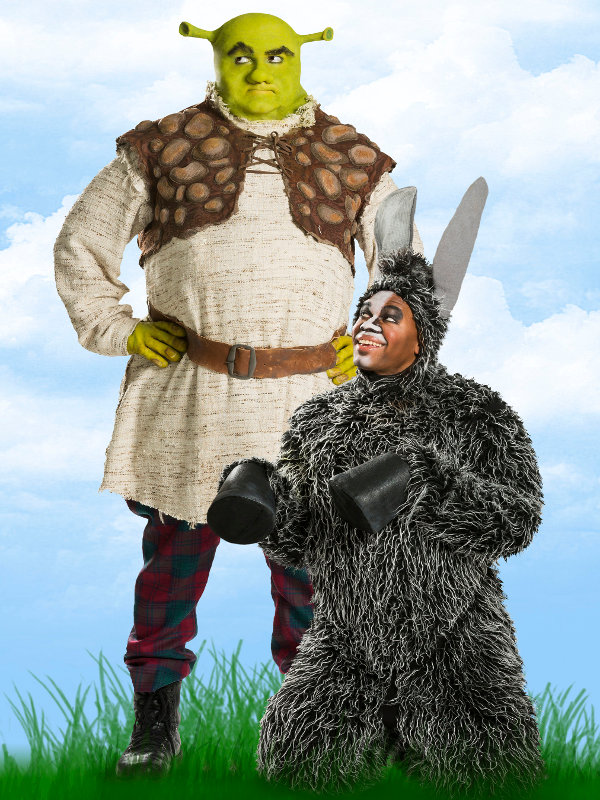 Shrek ja Lörpöttelevä Aasi. Kuvassa Petrus Kähkönen ja Matti Leino<br />
Kuva: Mirka Kleemola