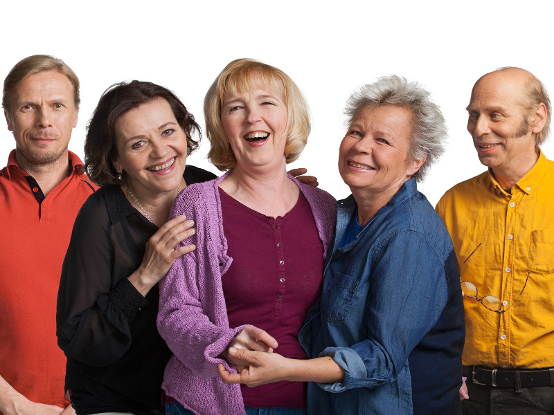 Helsingin Kaupunginteatteri. Vielä ehtii. Jukka Rasila, Riitta Havukainen, Leena Uotila, Ulla Tapaninen, Vesa<br />
Vierikko. Kuva © Mirka Kleemola & Jani Forsberg / Imagenary Oy