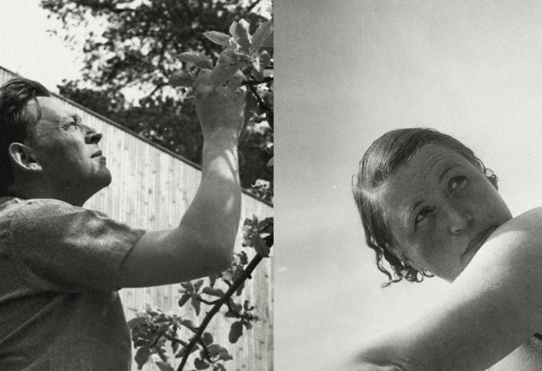 Kuvassa on Alvar Aalto vasemmalla sivuttain ojentaen kättään ylöspäin.  Oikealla on Aino Aalto kasvokuvassa, jossa on lepäävä asento.  Kuva on musta-valkoinen.