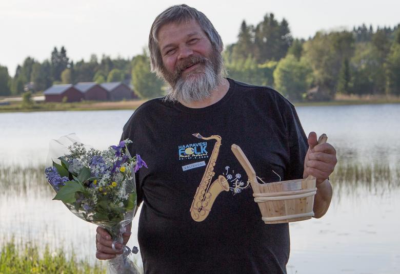 Haapavesi Folkin Pasitoopi-tunnustuksen vuonna 2020 on saanut yhdistyksen puheenjohtaja Tero Palo.