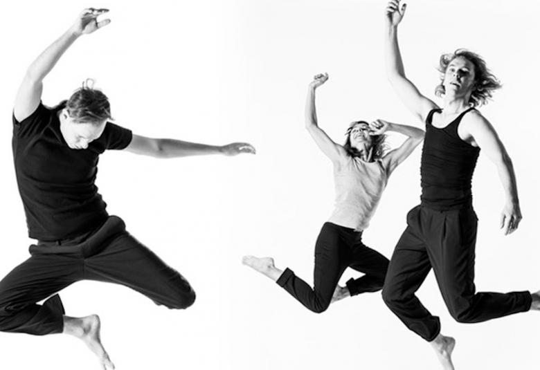 Kuvassa on Kaksivärisen fuugan tanssijoita eri asennoissa ilmassa.