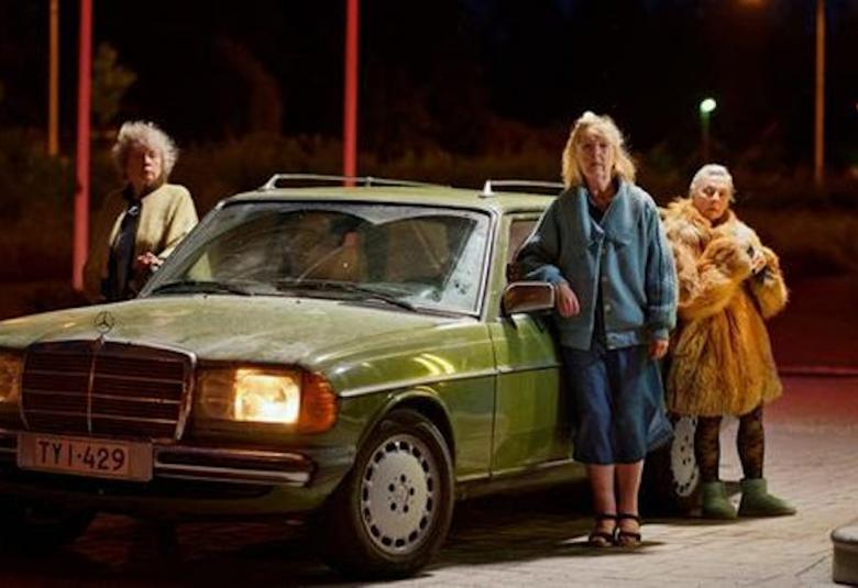 Vuonna 2020 valmistunut Teräsleidit nähdään Armas-festivaalilla. Elokuva on vanhemman polven näyttelijöiden juhlaa. Kuva: Helsinki-filmi. 