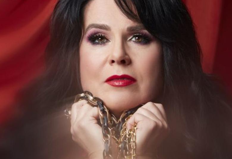 Suomalaisen popmusiikin kuningatar Kaija Koo julkaisee perjantaina 12. helmikuuta uuden singlen Taipumaton. Kappale pitää sisällään voimakkaita tunteita rakkaudesta.