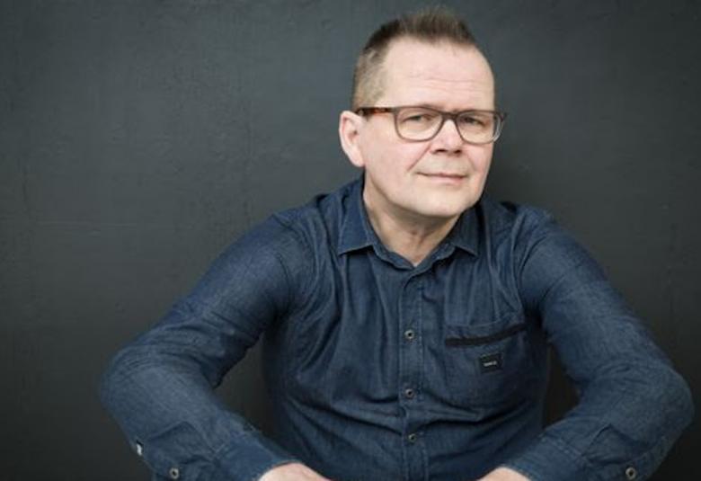 Kirjailija Kari Hotakaisen koko tuontanto on saatavana myös äänikirjoina vuoden 2021 aikana.