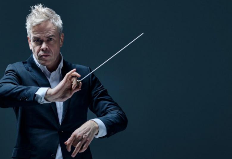 Cavalleria rusticana & Pajatso saavat ensi-iltansa 20.8.2021 ja Hannu Lintu johtaa esitykset 20.8.–9.9.2021.