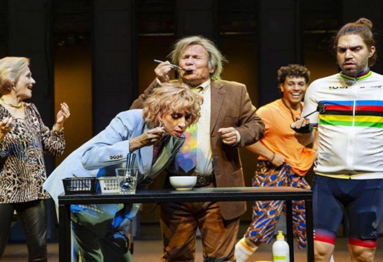 Paahtimo on Helsingin Kaupunginteatterin Studio Pasilassa 8.9.2021 ensi-iltansa saava näytelmä. 