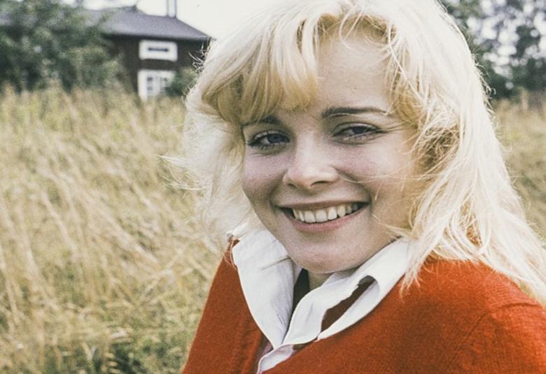 Armi Aavikko oli missi ja estraaditaiteilija, joka kuoli liian nuorena.