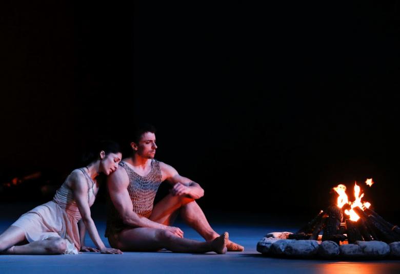 Kansallisbaletin kauden ensimmäisenä ensi-iltana 1.10.2021 nähdään Aram Hatšaturjanin baletti Spartagus australialaisen koreografin Lucas Jerviesin uutena toteutuksena. 