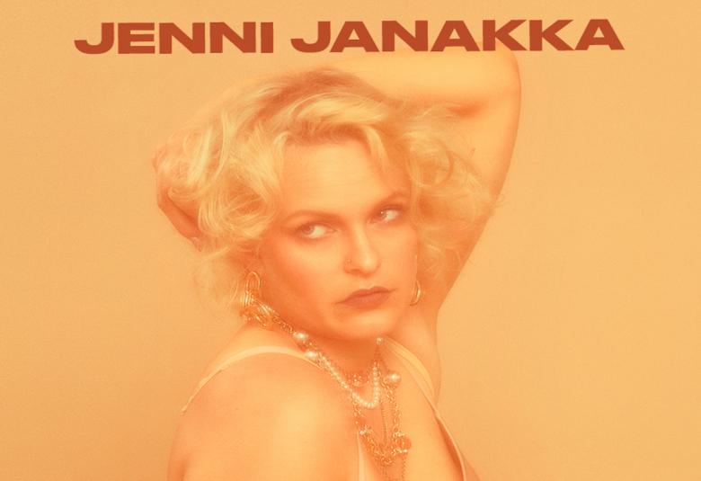 Tarjoiluehdotus on esitys, jossa Jenni Janakka esittää missä maailmassa nykyihmiset elävät.