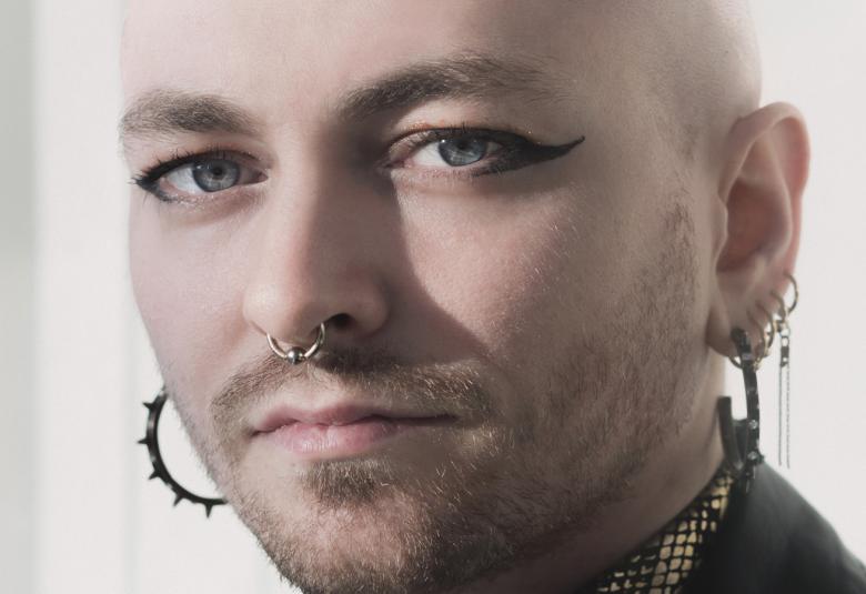 Susinukke Kosolan ”Turkoosi vyöhyke” voitti Nihil Interitin vuoden 2021 runoteoskisan.