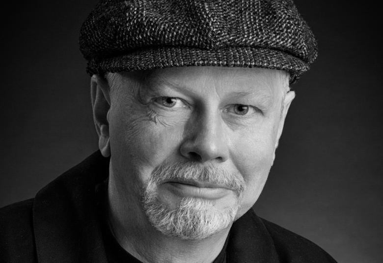 Asko Mäkelälle on myönnetty Finnfoto-palkinto 2021, joka vuosittain  myönnetään henkilölle, joka on pitkäjänteisellä työllään edistänyt merkittävästi valokuvausta ja valokuvakulttuuria Suomessa.