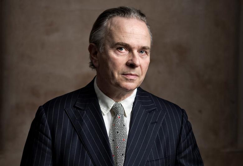 Brittiritari Sir Mark Elder, joka on tämän ajan legendaarisimpia kapellimestareita, johtaa Lahden sinfoniaorkesterin konsertin  11.11.2021.