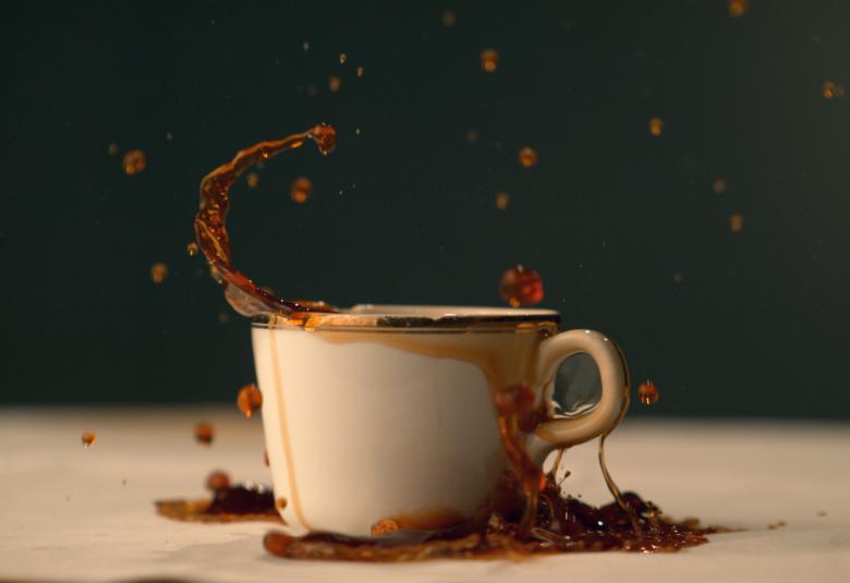 6.4.2022 nähdään Kansallisteatterin suurella näyttämöllä Caryl Churchillin Sanantuoja -näytelmä ja siihen liittyvä prologi Surma.