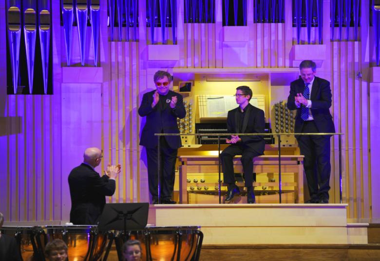 Sir Elton John on käynnistänyt globaalin opiskelijavaihto-ohjelman entisessä opinahjossaan Lontoon Royal Academy of Musicissa, ohjelma käynnistyy syyskuussa 2022.