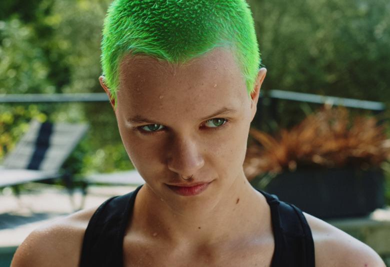 Elsi Sloanoin ensimmäinen elokuvarooli on Sydänpeto-elokuvassa Elinan roolissa. 