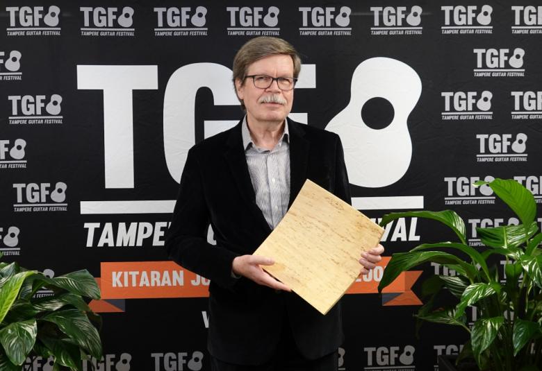 Kitaristi Seppo Siirala on saanut  vuoden 2021 Pro Guitarra -palkinnon, jonka myöntää Tampere Guitar Festival. 