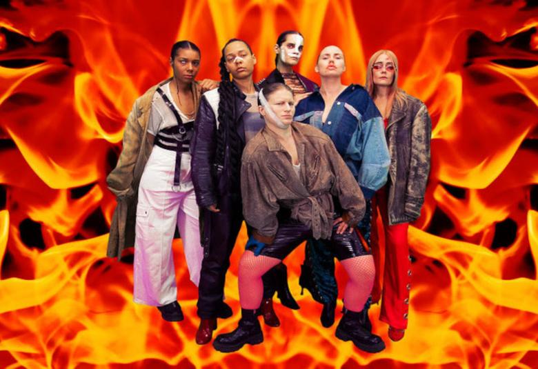 Armageddon on tanssiteos, jonka ovat luoneet  näyttelijä-ohjaaja Sara Meller, koreografi-ohjaaja Sonya Lindfors ja tanssitaiteilija-musiikintekijä Elina Pirinen ja se saa ensi-iltansa 9.3.2022.