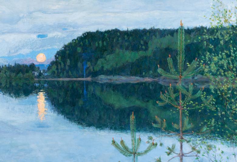 Kuvassa on järvimaisema ja teoksessa on oikealla taaempana on saarten silhuetti ja aurinko on juuri laskemassa.  Silhuetit heijastuvat veteen.