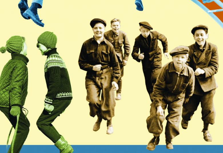 Kuvassa on lapsia leikkimässä ja heillä on noin 1950-luvun vaatteet päällään.  Vasemmalla on kaksi tyttöä toppatakissa ja villapaidassa hyppimässä narua.  Oikealla on useita poikia juoksemassa eteenpäin.  Heillä on harmaat vaatteet. Tausta on keltainen.