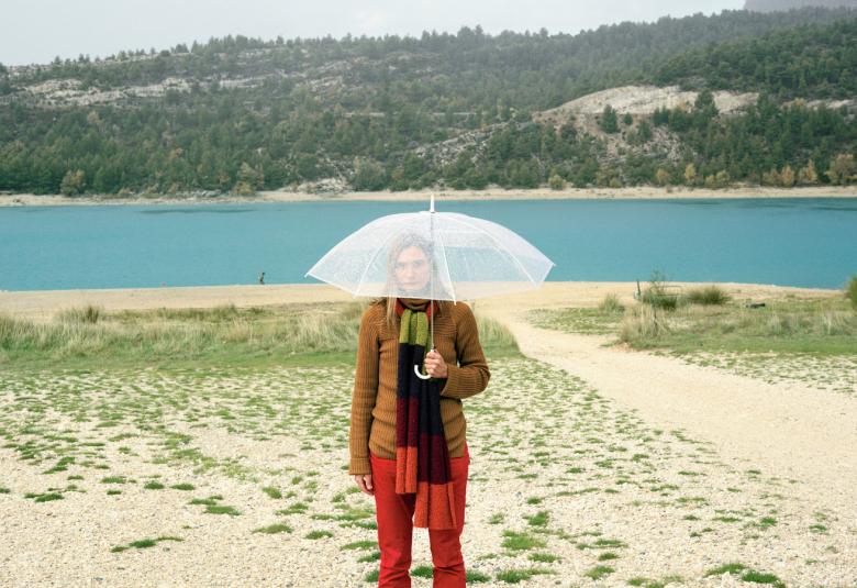 Kesän yksi odotetuimmista ja suurimmista kotimaisista taidetapahtumista, Finlayson Art Area (FAA), avautuu yleisölle 16.6. Tapahtuma toteutetaan nyt yhdeksännen kerran. Esillä on yli 20 taidekohdetta Finlaysonin alueen sisägallerioissa, julkisissa tiloissa ja piha-alueilla. Tapahtuma tarjoaa monipuolisesti kuvataidetta eri muodoissa: esillä on niin installaatioita, videoteoksia, valokuvataidetta, taidegrafiikkaa kuin veistoksia, viherinstallaatioita, lasiteoksia ja katutaidetta.   Elina Brotherukselta nähdä