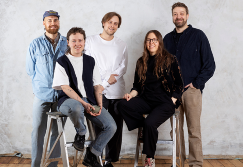 Kehittämöön mukaan päässeet elokuvantekijät, vasemmalta oikealle: Ville Koskinen, August Joensalo, Joel Karppanen, Ida-Maria Olva ja Pavel Andonov. Kuva: Riitta Supperi