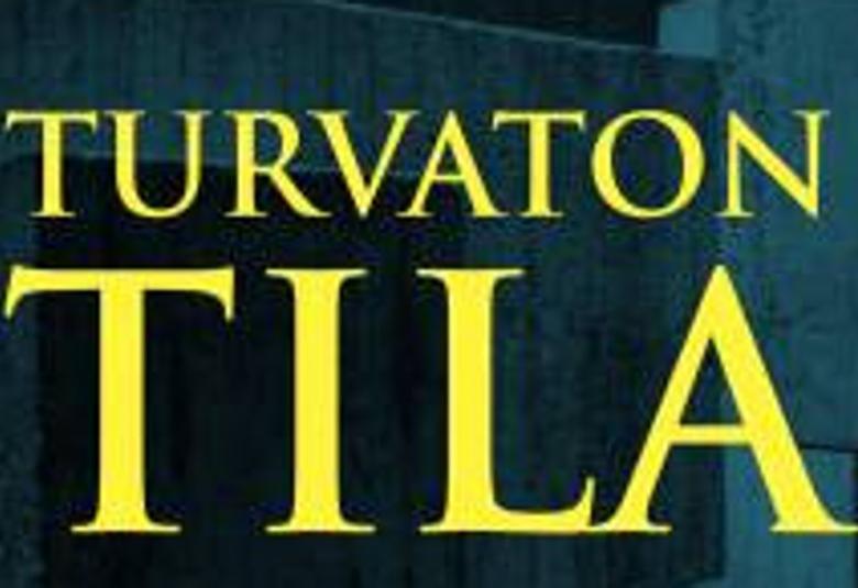 Kuvassa on tummalla pohjalla isoilla keltaisilla kirjaimilla kirjan nimi Turvaton tila. Kuva on osa kirjan kannesta.