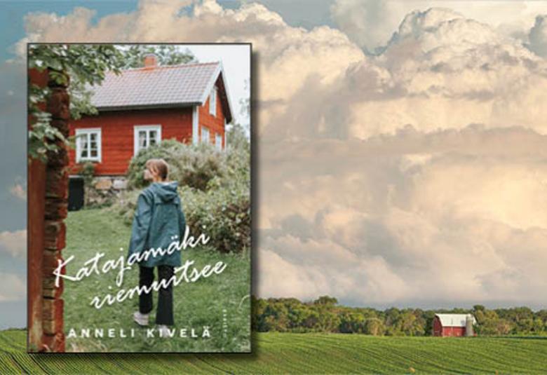 Kuvassa on maalaismaisema, jossa on alhaalla vihreää peltoa ja takana vihreää puustoa. Suurin osa kuvasta on umuluspilveä. Vasemmalla on päällä kirjan kannen kuva.  Siinä on kirjan nimi vinosti kirjoituskirjaimin. Keskellä on nuori nainen kävelemässä harmaa anorakki päällään. Takana on punainen puutalo.