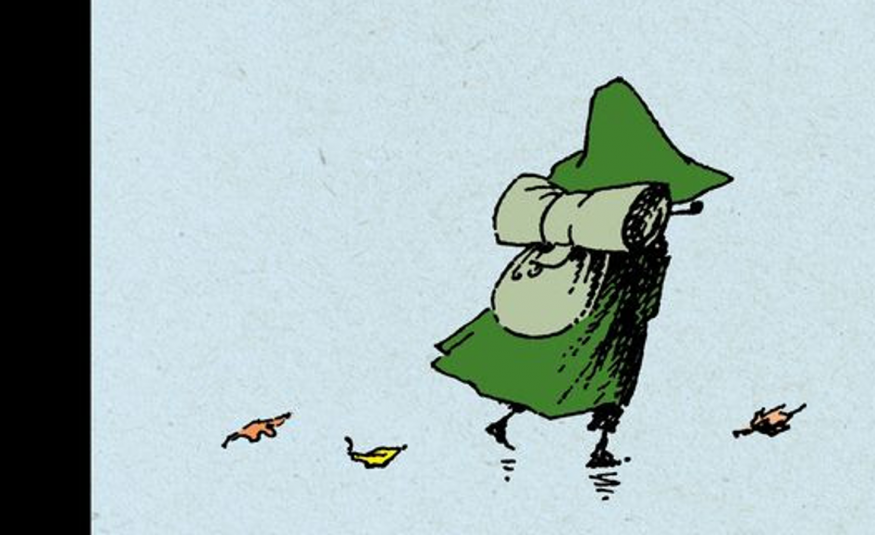 Kuvassa on Pikku Myy kävelemässä takaapäin ja hänellä vihreä takki sekä reppu. Maassa on kolme lehteä. Vasemmalla musta reuna. Kuva on osa kirjan kannesta.