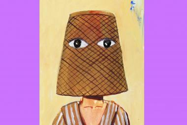 Kuvassa on keskellä keltaisella pohjalla piirros naisen olkapäistä ja päässä on ruskeä lampunvarjostin, jossa näkyy silmät. Molemmat sivut ovat vaalean liloja. Kuva on osa kirjan kannesta.